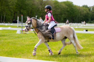260530 Bixie springen, ring 0 en 1